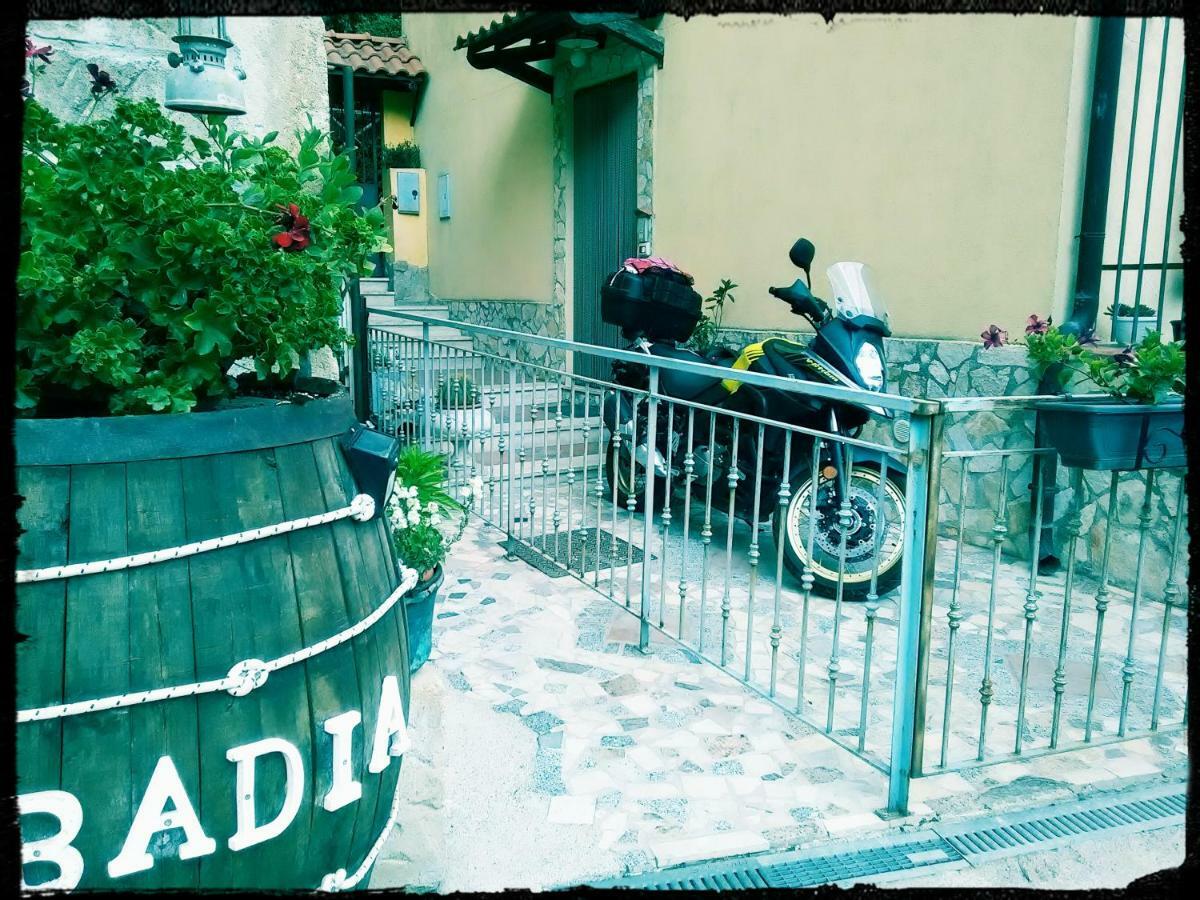 La Badia Hotel Messina Eksteriør billede
